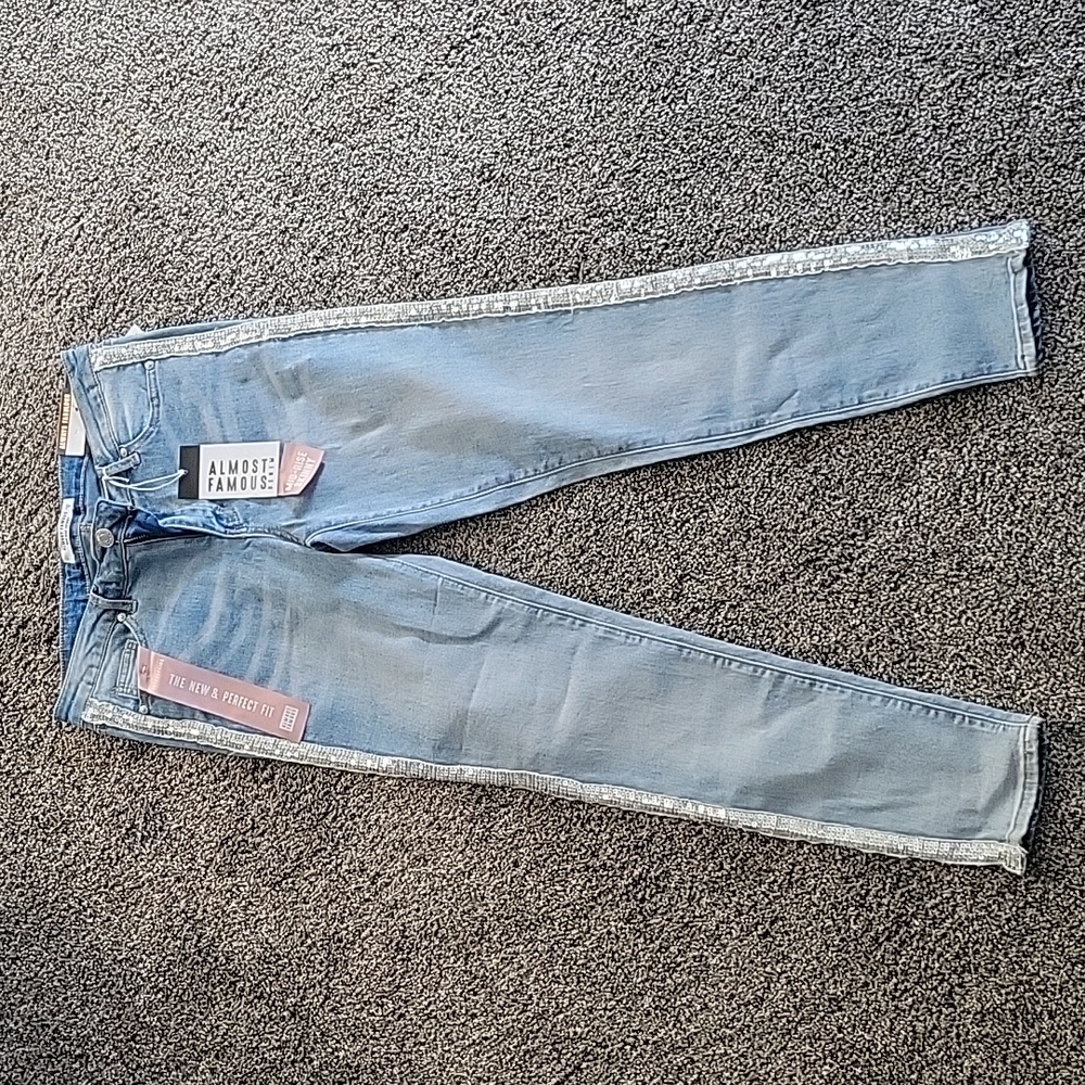 Skinny jeans